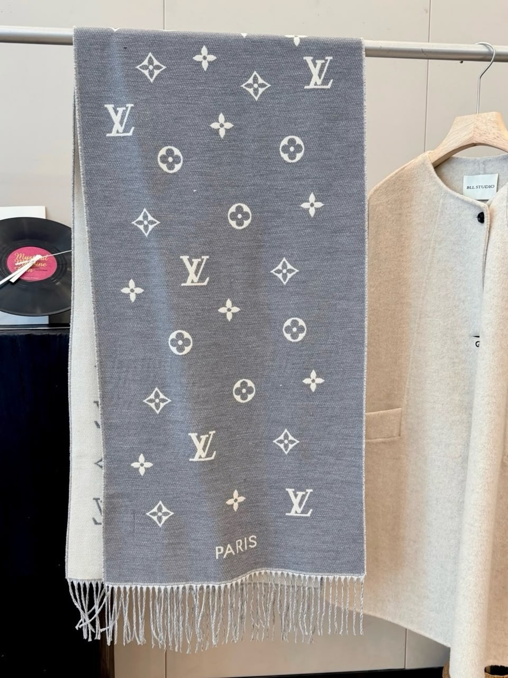 Women's Elegant Winter Scarf/ Wrap